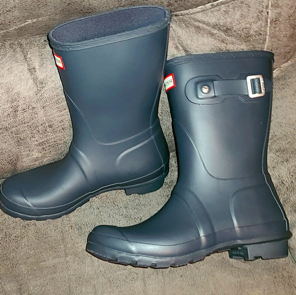 Hunter rain boots. Gray matte, short. Size 6m